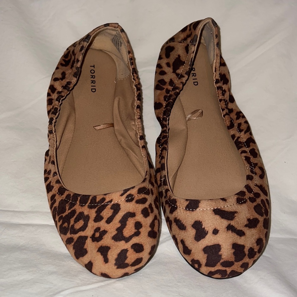 Torrid FAUX SUEDE SCRUNCH BALLET FLAT
